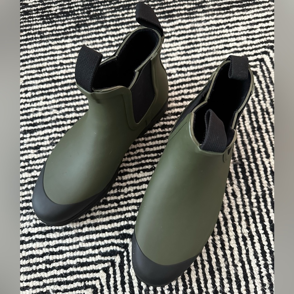 Everlane Women’s Short Rainboots